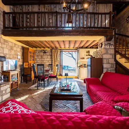 Country With Netflix And Swimming Pool * Volterra